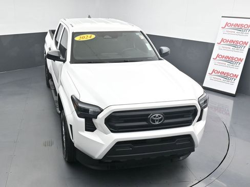 Used 2024 Toyota Tacoma SR image 25
