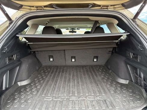 Used 2025 Subaru Outback Premium image 27