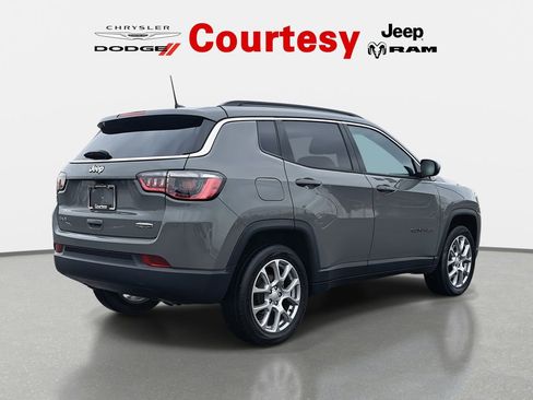Certified 2023 Jeep Compass Latitude AWD/4WD image 5