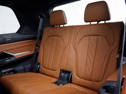 New 2026 BMW X7 M60i AWD/4WD image 16