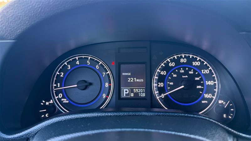 Used 2014 INFINITI Q60 Sport Convertible w/ Premium Package RWD image 19