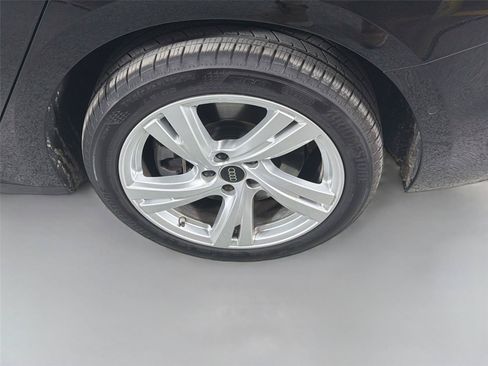 Used 2025 Audi A5 2.0T Premium Plus w/ Premium Plus AWD/4WD image 31