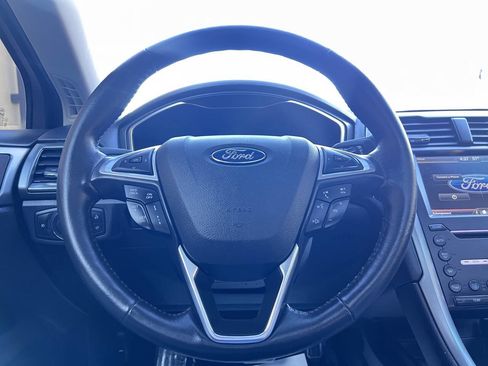 Used 2016 Ford Fusion Energi Titanium w/ Driver Assist Package image 21