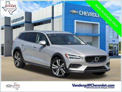 Used 2025 Volvo V60 B5 Cross Country Plus
