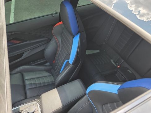 Used 2025 BMW M2 w/ Lighting Package RWD image 9