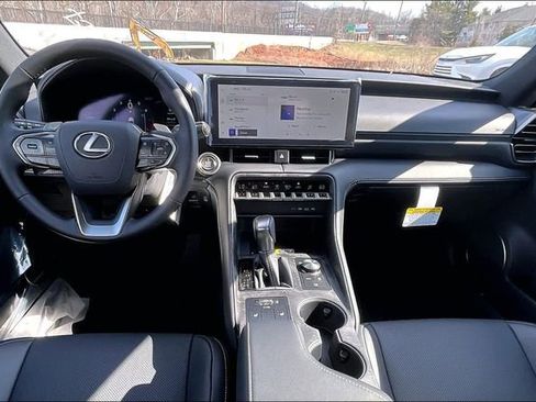 New 2026 Lexus IS 350 F Sport AWD/4WD image 5