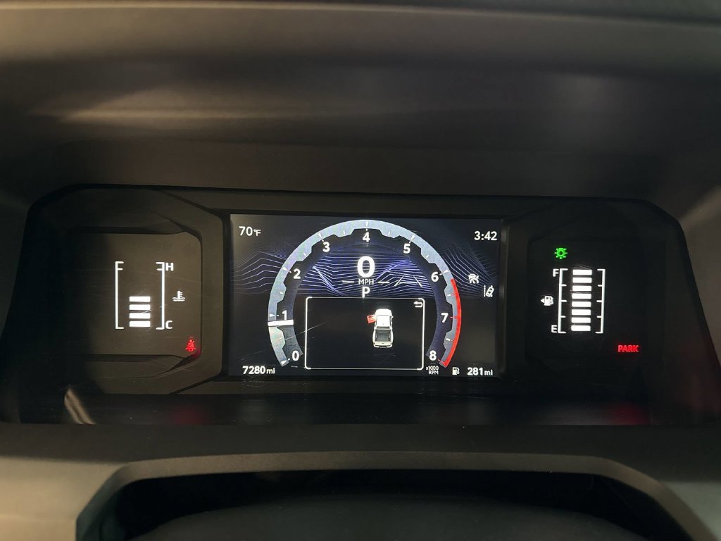 Used 2025 Toyota Tacoma SR5 AWD/4WD image 23