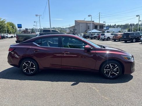 Used 2024 Nissan Sentra SV FWD image 6