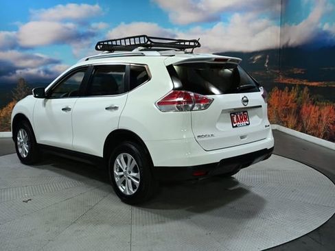 Used 2016 Nissan Rogue SV image 6