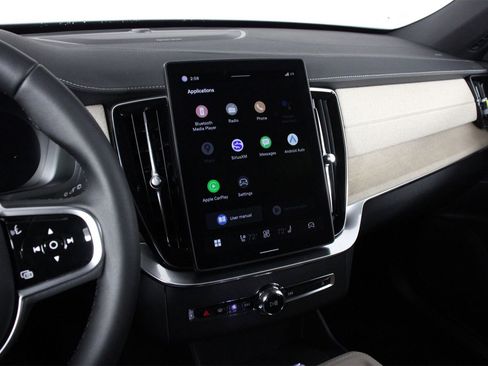 New 2026 Volvo XC90 B6 Plus w/ Protection Package Premier image 6