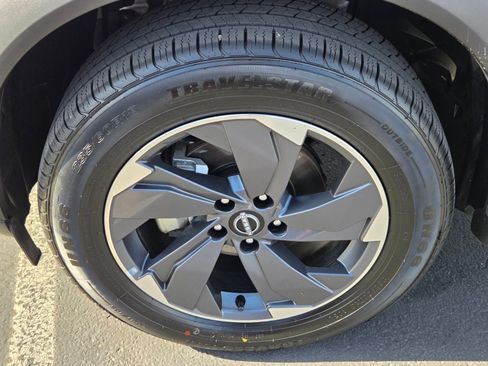 Used 2024 Nissan Rogue SV FWD image 9
