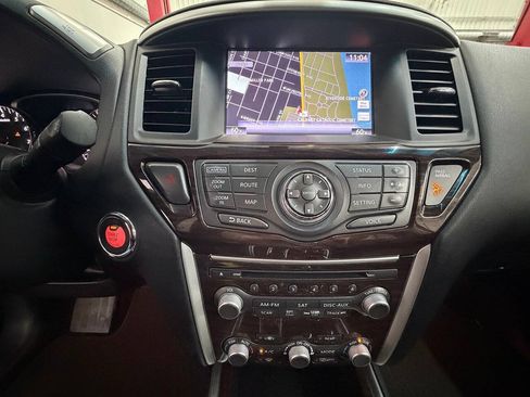 Used 2014 Nissan Pathfinder Platinum w/ Cargo Package AWD/4WD image 18
