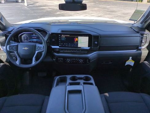 Used 2025 Chevrolet Silverado 1500 LT w/ Safety Package AWD/4WD image 16
