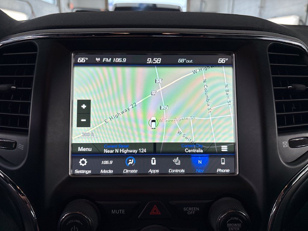 Used 2018 Jeep Grand Cherokee Altitude AWD/4WD image 24