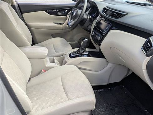 Used 2019 Nissan Rogue Sport SV FWD image 20