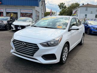Used 2021 Hyundai Accent SE image 1