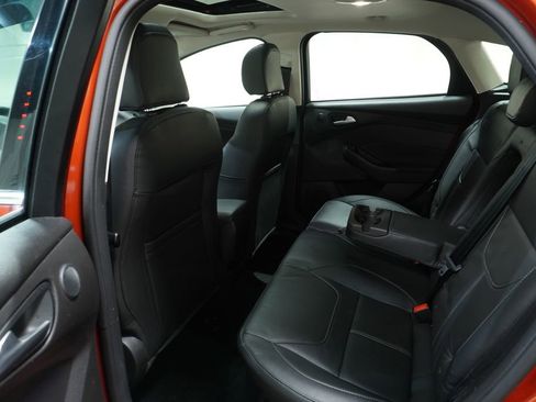 Used 2018 Ford Focus Titanium FWD image 14