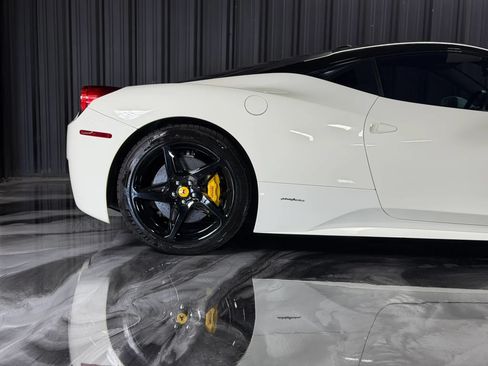 Used 2010 Ferrari 458 Italia Coupe RWD image 12