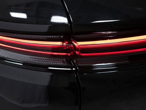 New 2026 Porsche Cayenne image 36