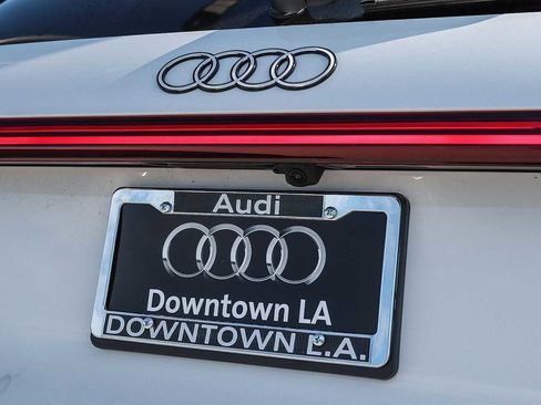 New 2025 Audi Q5 Premium image 11