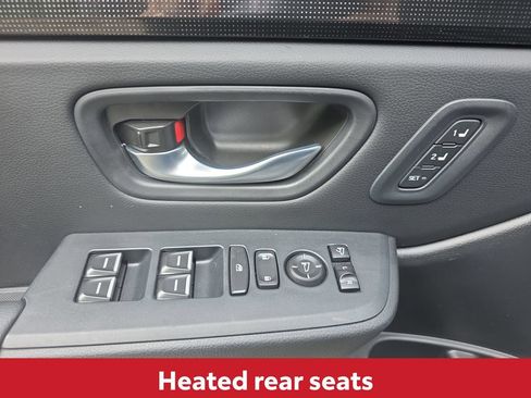 Used 2025 Honda Pilot Black Edition image 22
