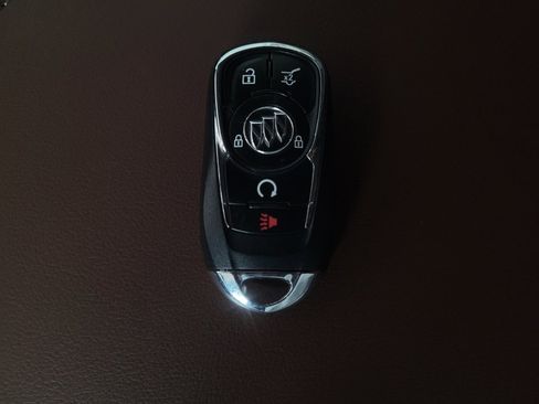 Used 2018 Buick Enclave Avenir w/ Avenir Technology Package image 32