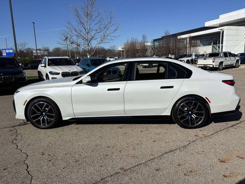 New 2026 BMW 760i xDrive image 8