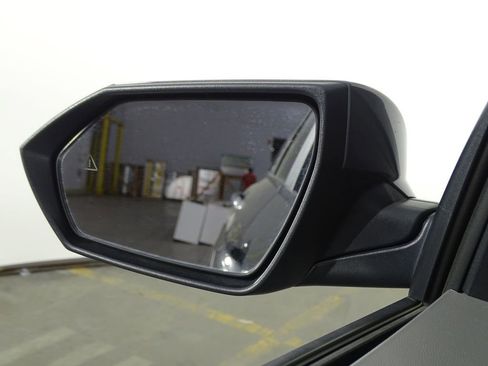 Used 2024 Hyundai Elantra SEL image 40