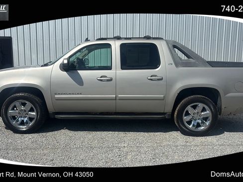 Used 2007 Chevrolet Avalanche LTZ w/ LTZ Preferred Equipment Group AWD/4WD image 1