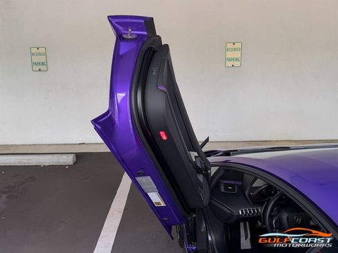 Used 2018 Lamborghini Aventador S AWD/4WD image 33