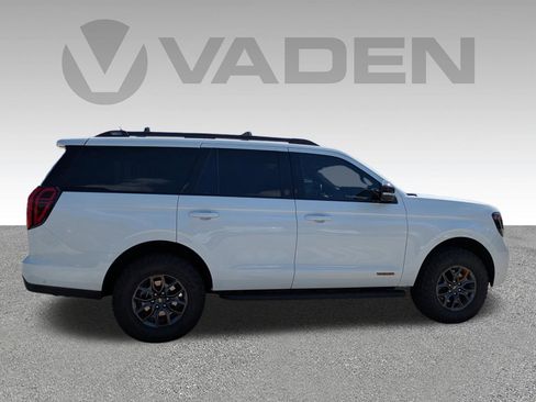 Used 2025 Ford Expedition Tremor AWD/4WD image 27