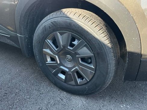 New 2026 Nissan Kicks S image 2