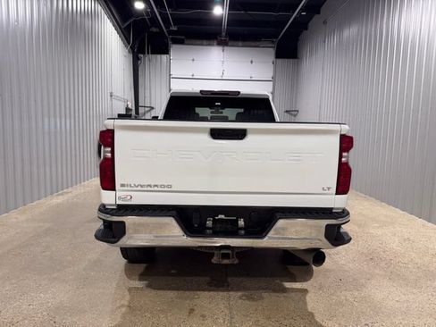 Used 2023 Chevrolet Silverado 2500 LT AWD/4WD image 7