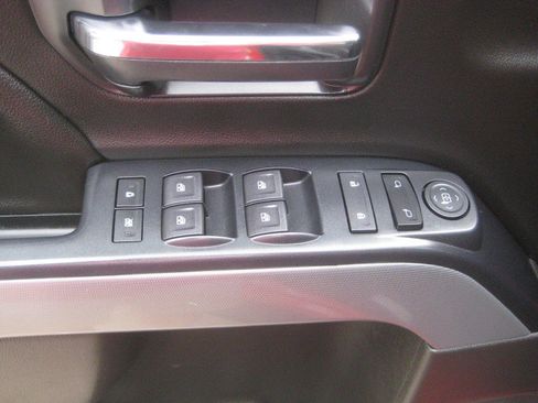 Used 2018 Chevrolet Silverado 1500 LT w/ All Star Edition AWD/4WD image 16