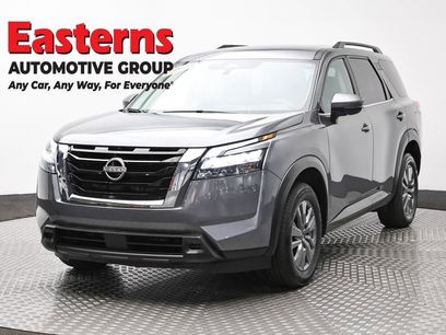 Used 2024 Nissan Pathfinder SV