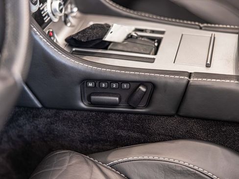 Used 2010 Aston Martin V8 Vantage Roadster RWD image 22