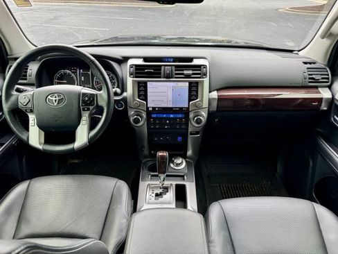 Used 2024 Toyota 4Runner Limited AWD/4WD image 25