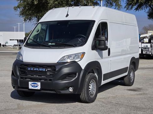New 2024 RAM ProMaster 2500 w/ Safety Group FWD image 2
