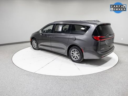 Used 2021 Chrysler Pacifica Touring w/ Cold Weather Group image 34