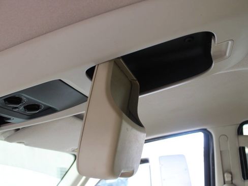 Used 2003 Ford Expedition Eddie Bauer image 41