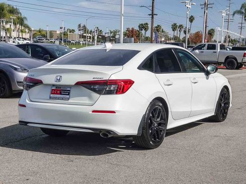 Used 2024 Honda Civic Sport image 4