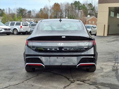 New 2025 Hyundai Sonata SEL image 6