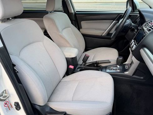 Used 2017 Subaru Forester 2.5i Premium AWD/4WD image 13