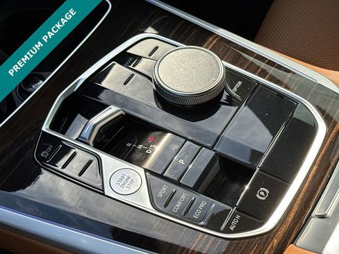 Used 2024 BMW X5 sDrive40i w/ Parking Assistance Package image 26