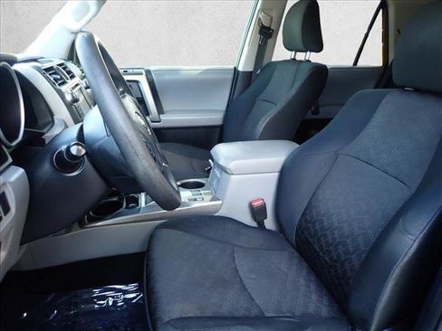 Used 2012 Toyota 4Runner Trail AWD/4WD image 11