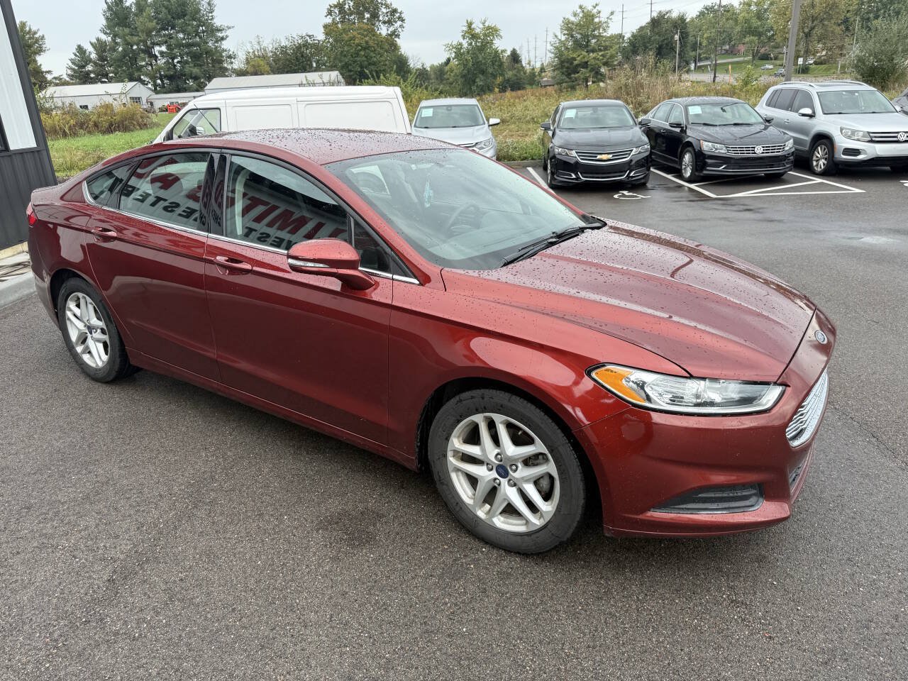 Used 2014 Ford Fusion SE FWD image 6