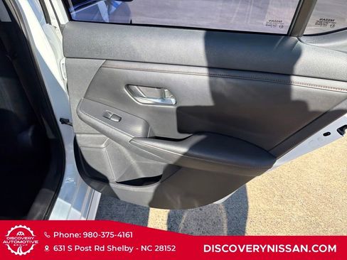 Certified 2020 Nissan Sentra SR w/ Lighting Package image 35