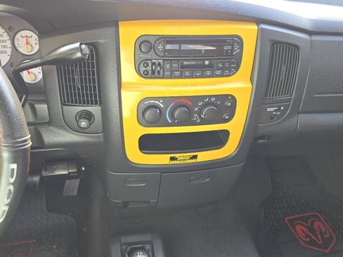Used 2005 Dodge Ram 1500 Truck SLT w/ Rumblebee Group AWD/4WD image 31