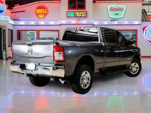 Used 2022 RAM 2500 Big Horn AWD/4WD image 3