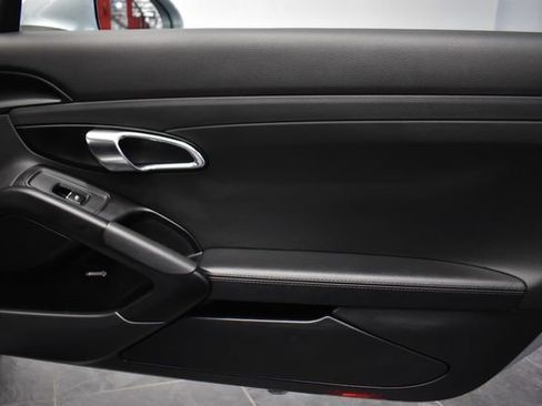 Used 2018 Porsche 718 Cayman S RWD image 22